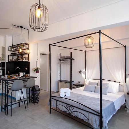 Luxury One Bedroom Aristophanes Apartment Афины Экстерьер фото